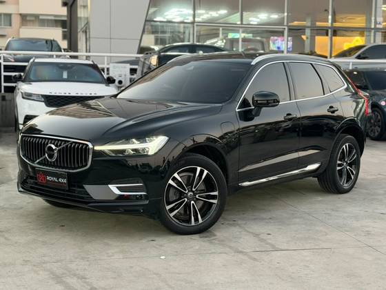 VOLVO XC60 2.0 T8 HYBRID MOMENTUM AWD GEARTRONIC VOLVO XC60 2.0 T8 HYBRID MOMENTUM AWD GEARTRONIC